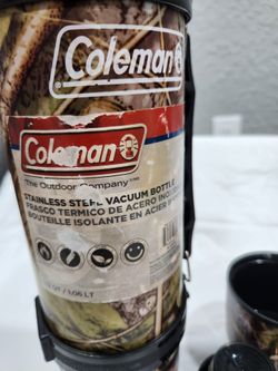 Coleman Stainless Steel Vacuum Flask 1.12qt/1.06L Insulated Camo Twist Lid