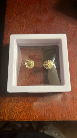 10k Gold nugget earrings