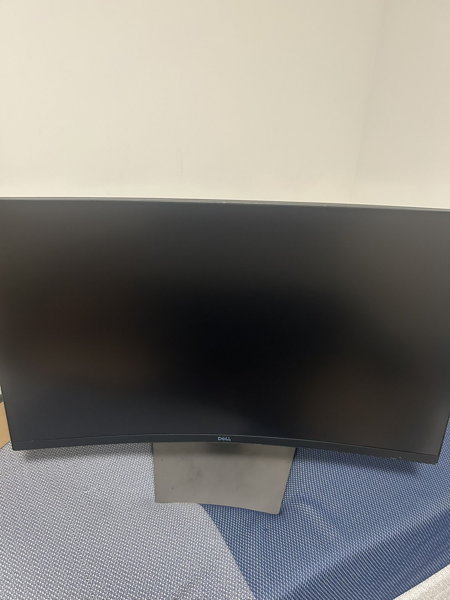Dell 165 Curve Hz Monitor Works 10/10 No Problems Condition 8.5/10 Just The Stand Has Scratches Located In Sylmar 