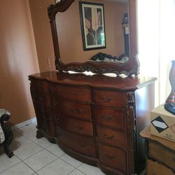 Queen Size Bed Set