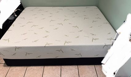 Queen size bed