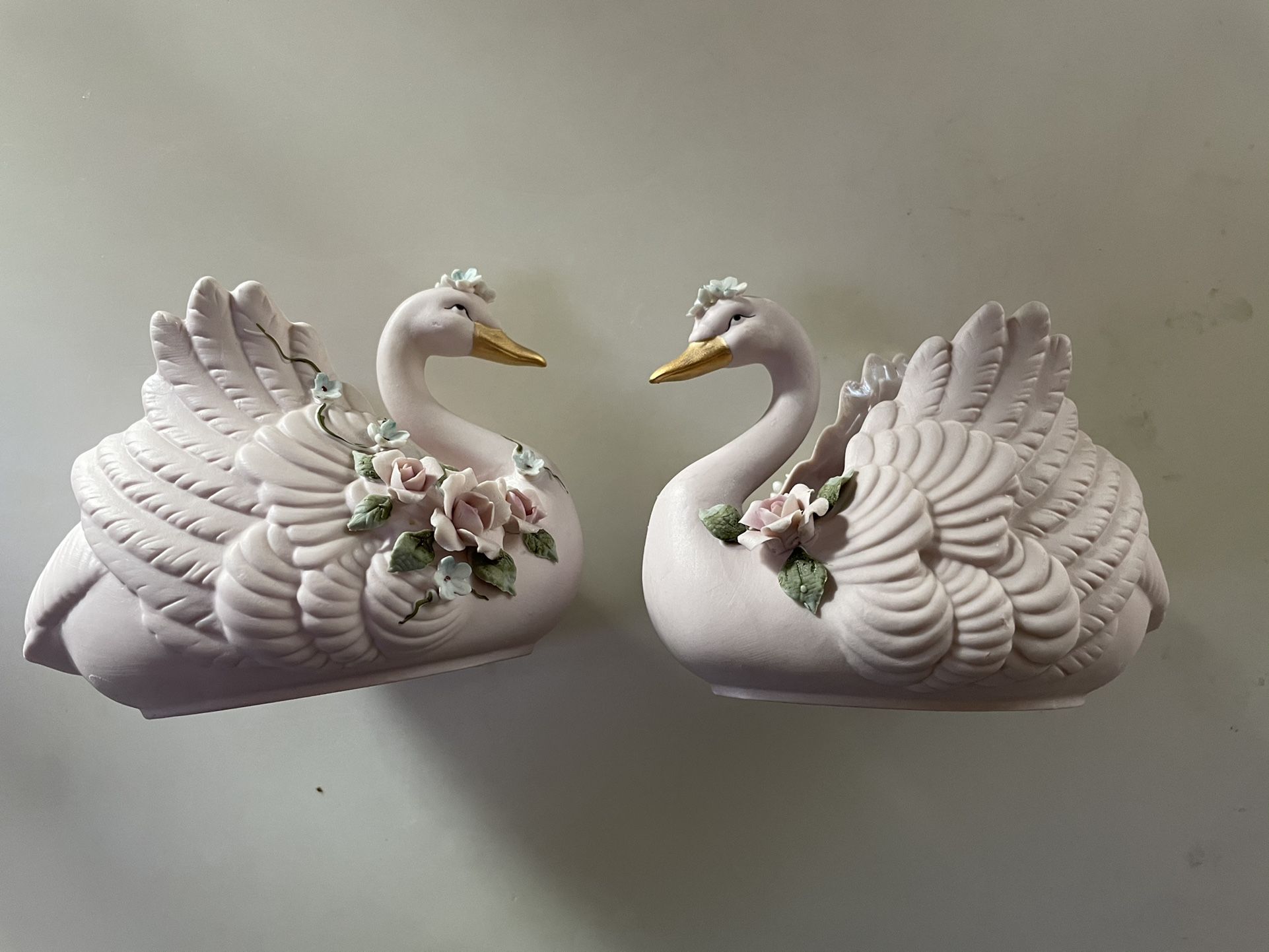 Pottery Swan Pair