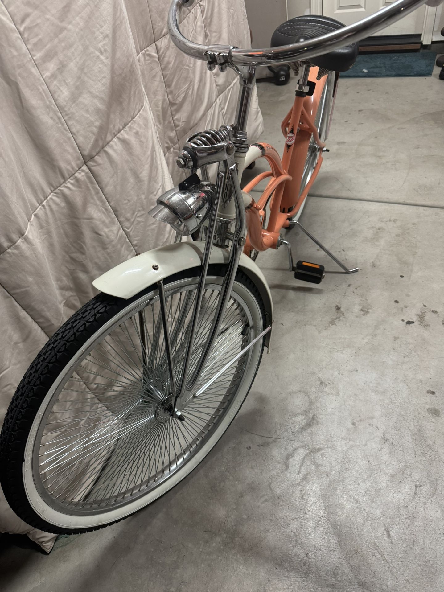 Girls Beach cruiser. 26” Dyno