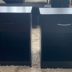 Bedside tables (set of 2)