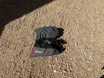    Bags With  Shin Pads  Elbow Pads And Wrist Pads 