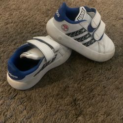 Toddler Adidas 8c