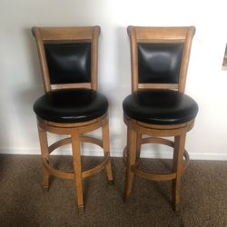 Hardwood Turntable Bar Stools 31 Inches To Seat 48 Inches Overall