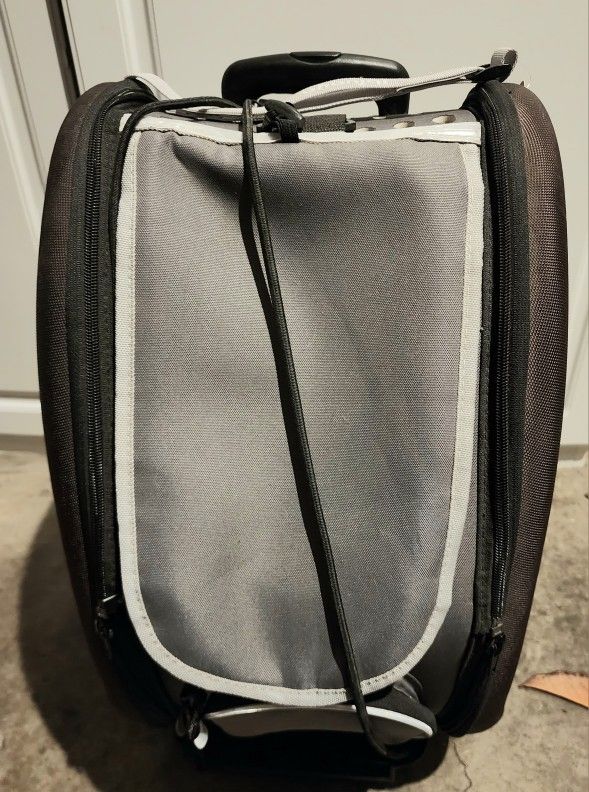 PET CARRIER