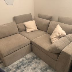 Modern Sofa ($1000 RRP)
