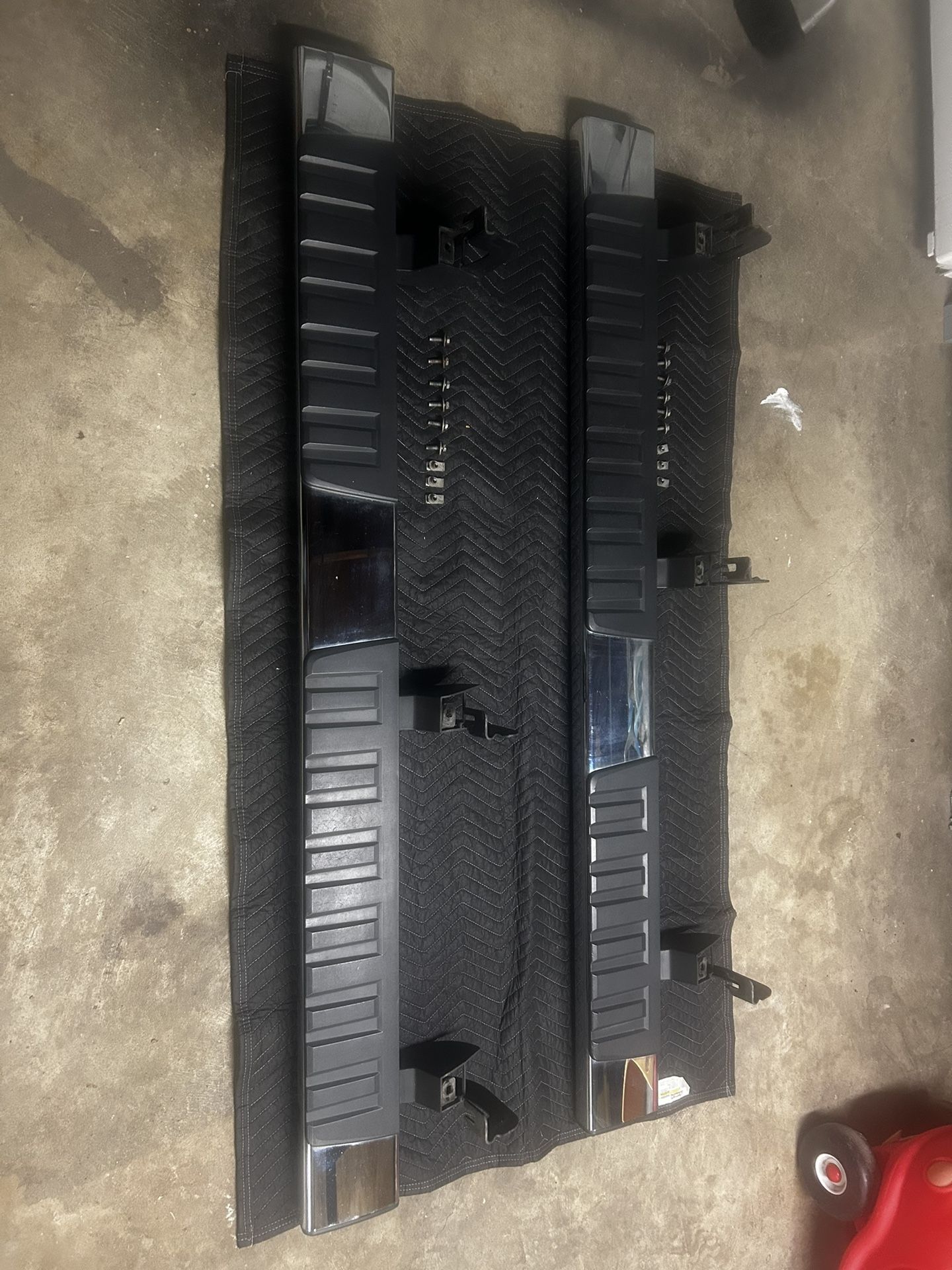 Chevy Silverado 1500 Side Steps