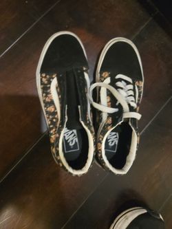 Vans women 5.5