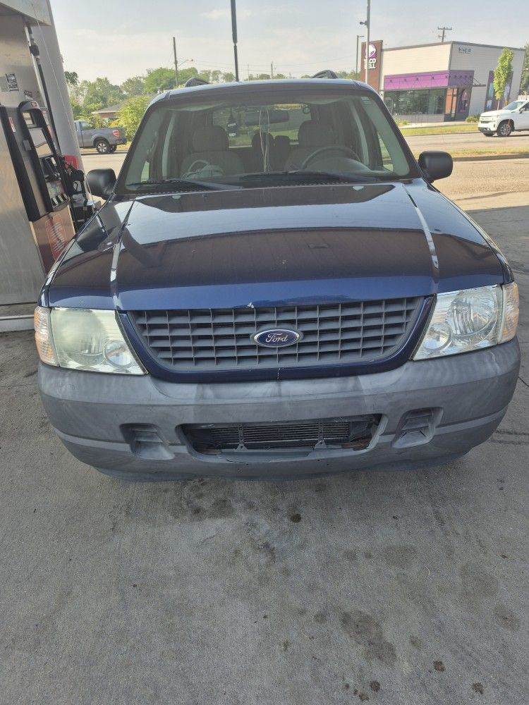 2004 Ford Explorer