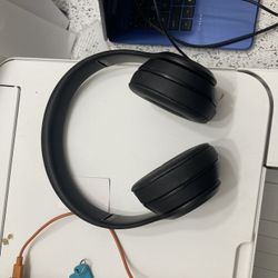 Beats headphones Solo 3 