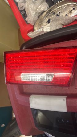 Hyundai Sonata, tall light