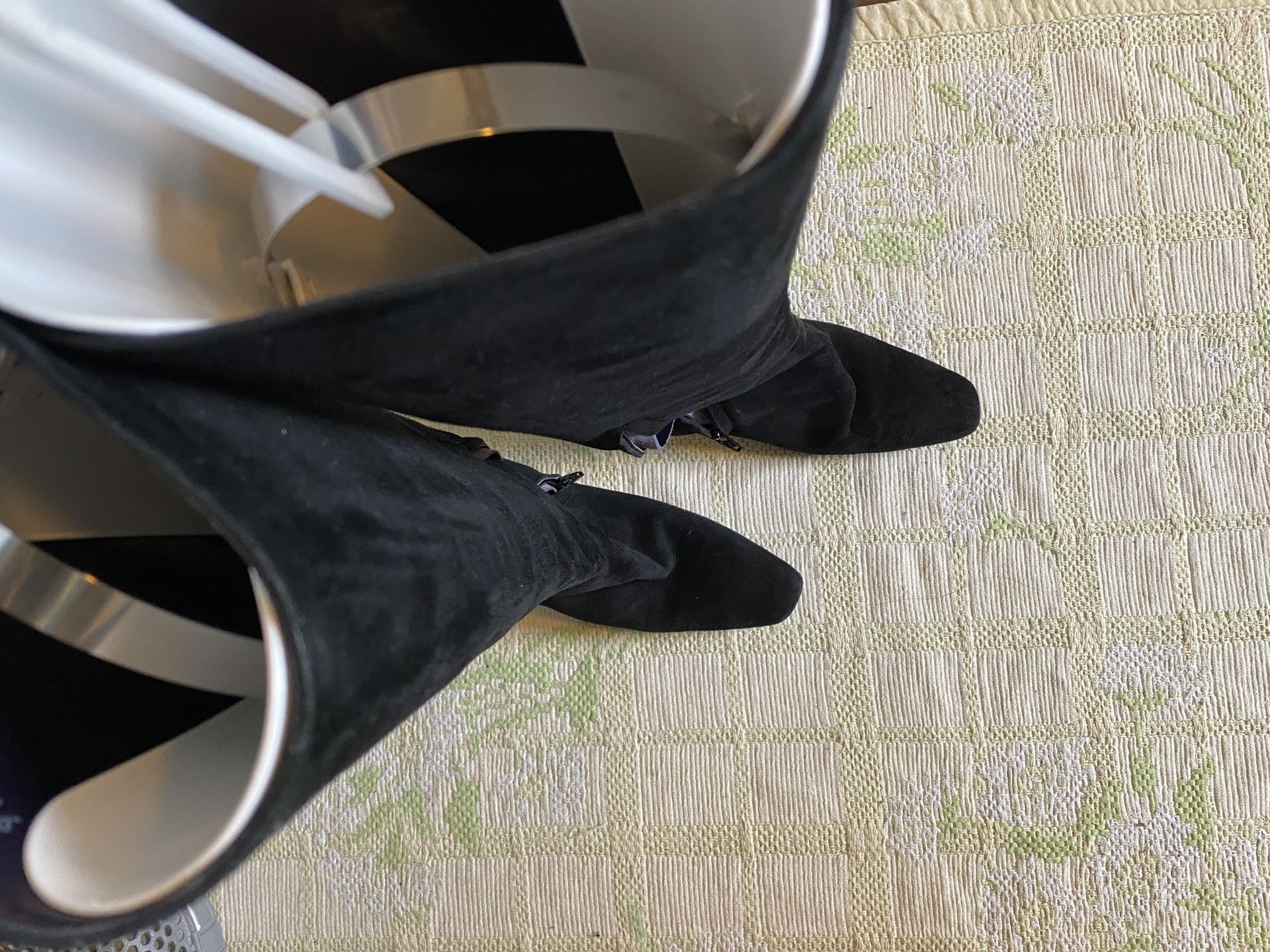 Ralph Lauren Like New Black Suede Boots Silver Heels 