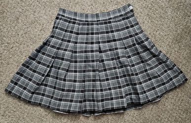 Women's Gray Black White Plaid Pleated Short Skort, Size XS Regular