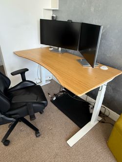 Fully Jarvis Contour Bamboo Standing Desk (Electric Adjustable)