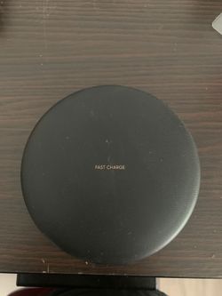 Fast charger for wireless phones ether iPhones or Samsung’s