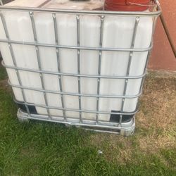 500 Gallon Tank
