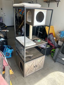 Cat Tree / Condo 58”