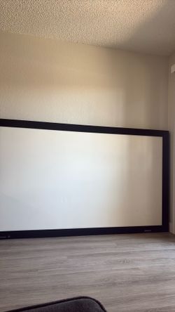 Projector screen