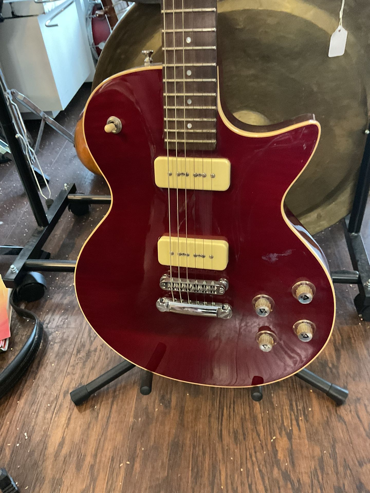 Guild Bluesbird P90 Red flamed electric guitar
