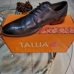 Tallia Gray Oxfords- New In Box - Size 10