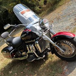 Triumph Rocket III Touring  2008 