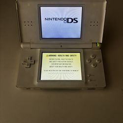 Nintendo DS Lite