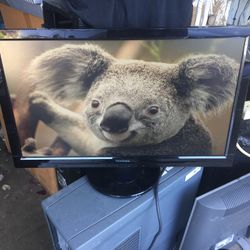 PC MONITOR VIEWSONIC 24” LED for Computer Or Security System LOOK !