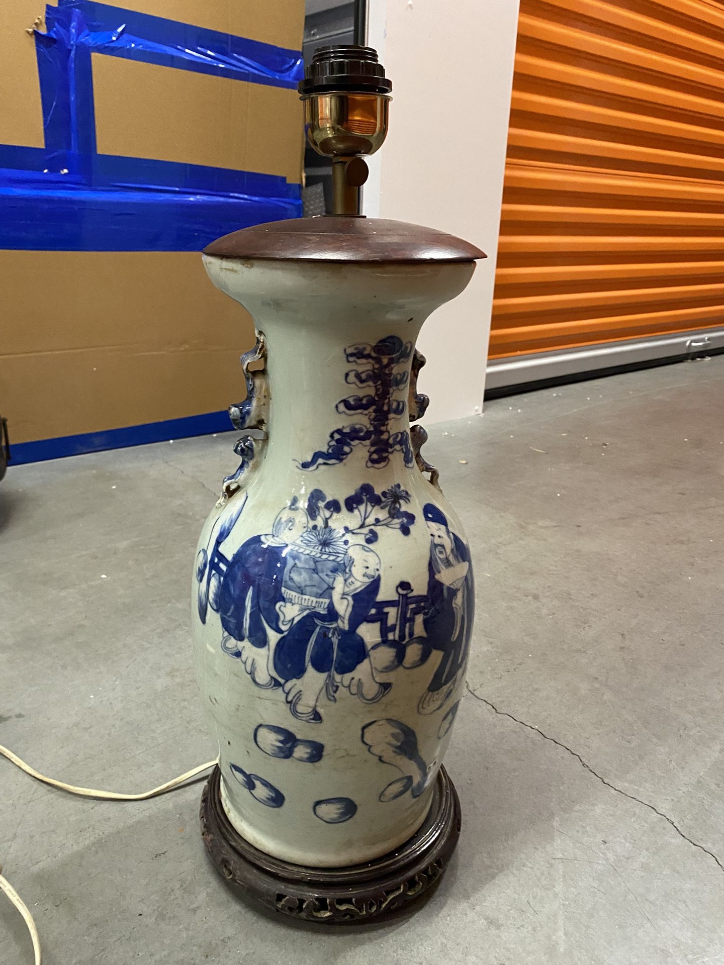 Antique 1800s Chinese Ceramic Lamp with Blue Painting – Chrysanthemum Symbolism of Long Life