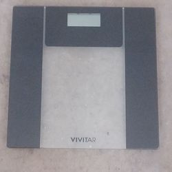 Vivitar Digital Glass Body Weight Scale – Sleek, Accurate, Modern Bathroom Scale (Like New)
