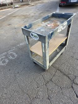 Rubbermaid Utility Cart