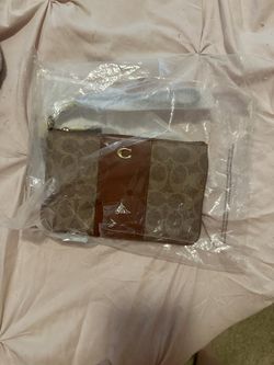 New Coach Wristlet