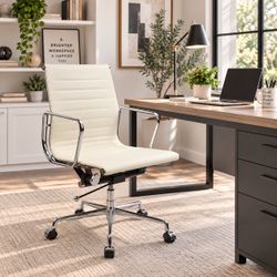 New PU Leather Swivel Tilt Adjustable Height Executive Chair