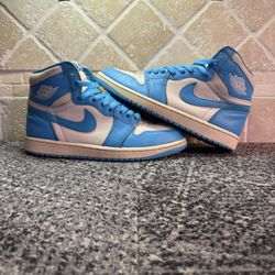 -Jordan 1 “UNC reimagined” -Size 9.5M -Used -No box 