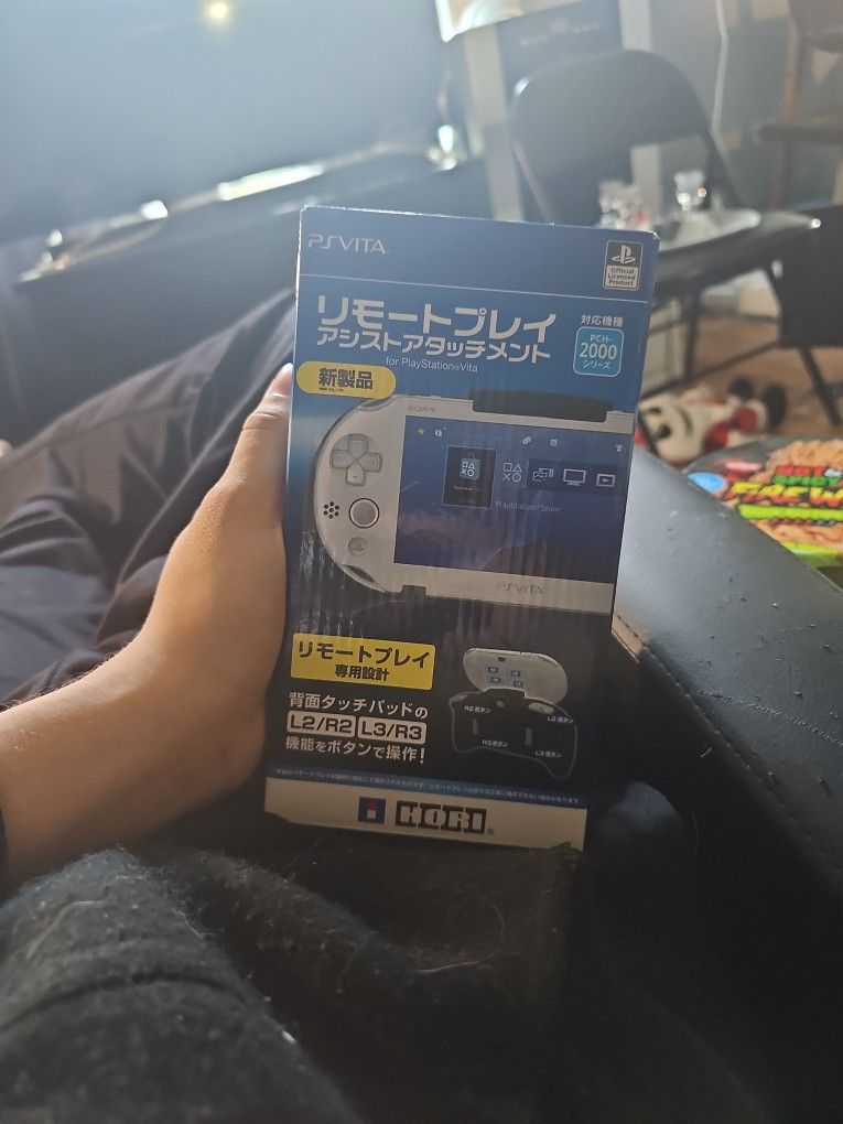 Hori Playstation Vita 2000 L2/R2 Grip