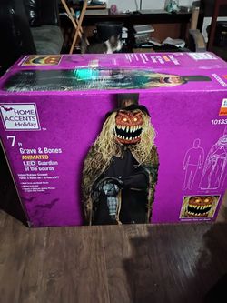 Home Accents Holiday 7ft Animated Guardian of the Gourds