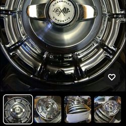 Vintage original  1959 to 1962 Chevrolet Corvette hubcaps