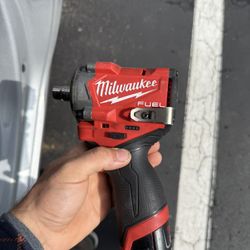 Cordless impact Milwaukee