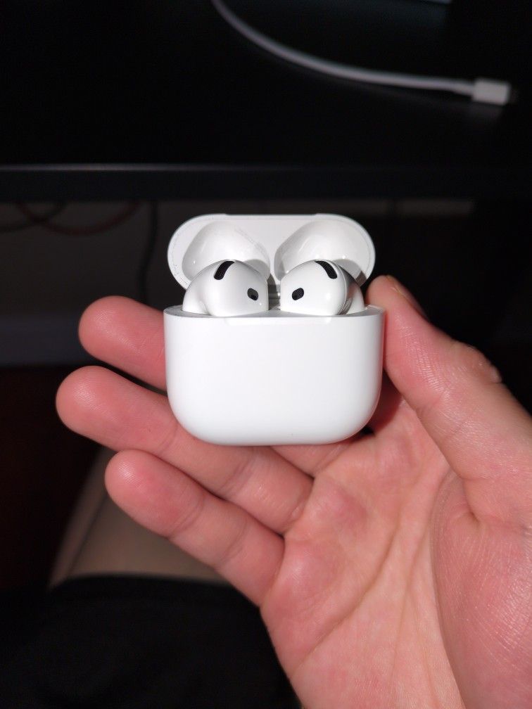 Airpods 4th Generation