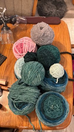 Yarn lot 🧶
