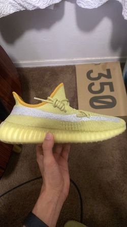 Yeezy 350 v2 marsh
