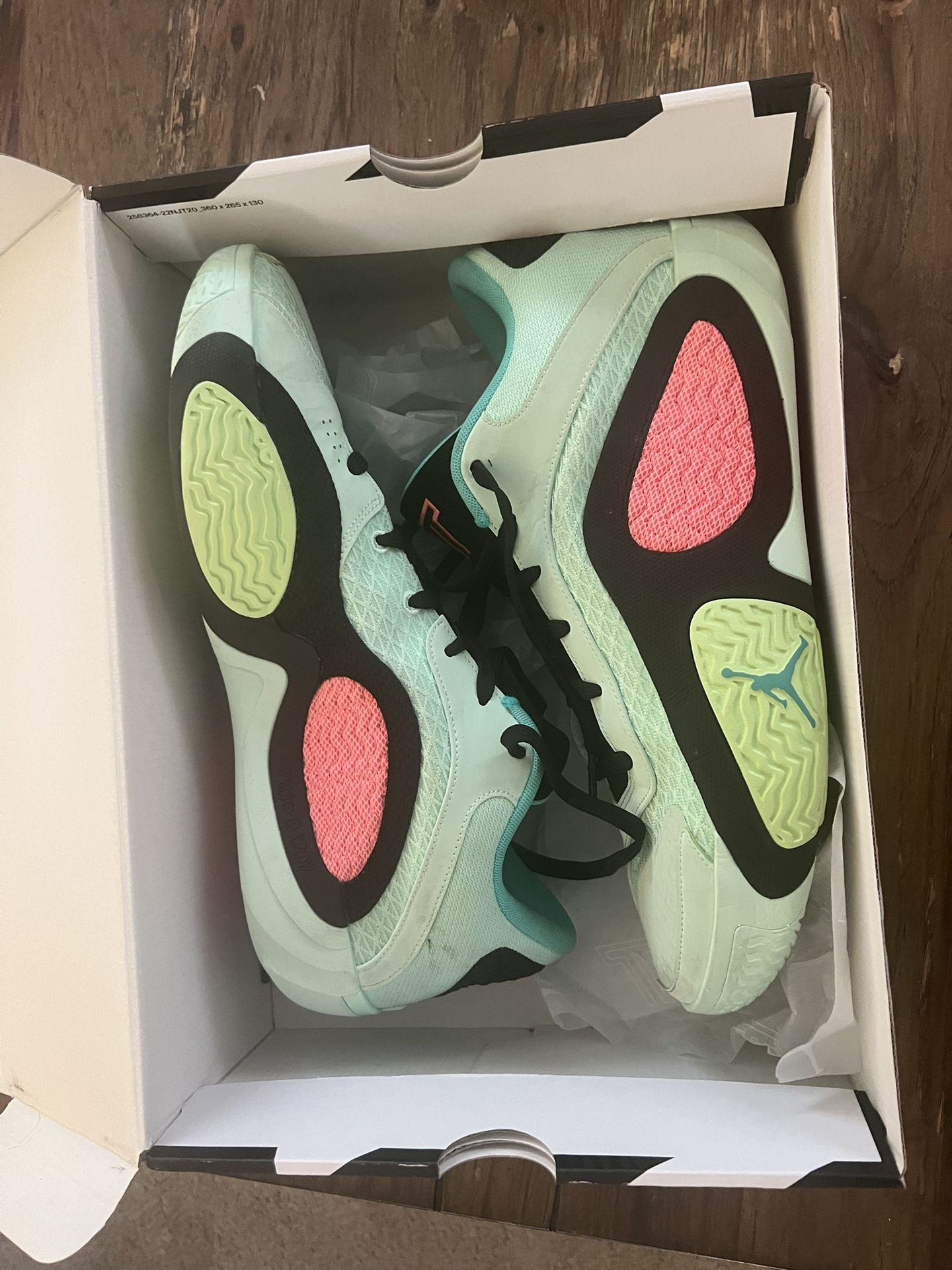 Size 13 Jordan Tatum 2