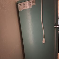 Retro Mini Fridge