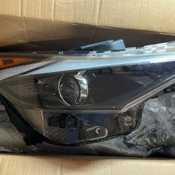 2021 2022 2023 Hyundai Elantra Headlight Passenger Right LED DRL