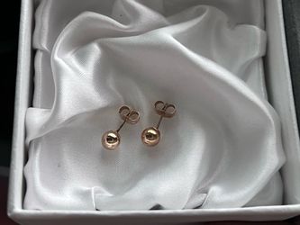 14K Large 8MM Yellow Gold Ball Stud Earrings $200 or Trade