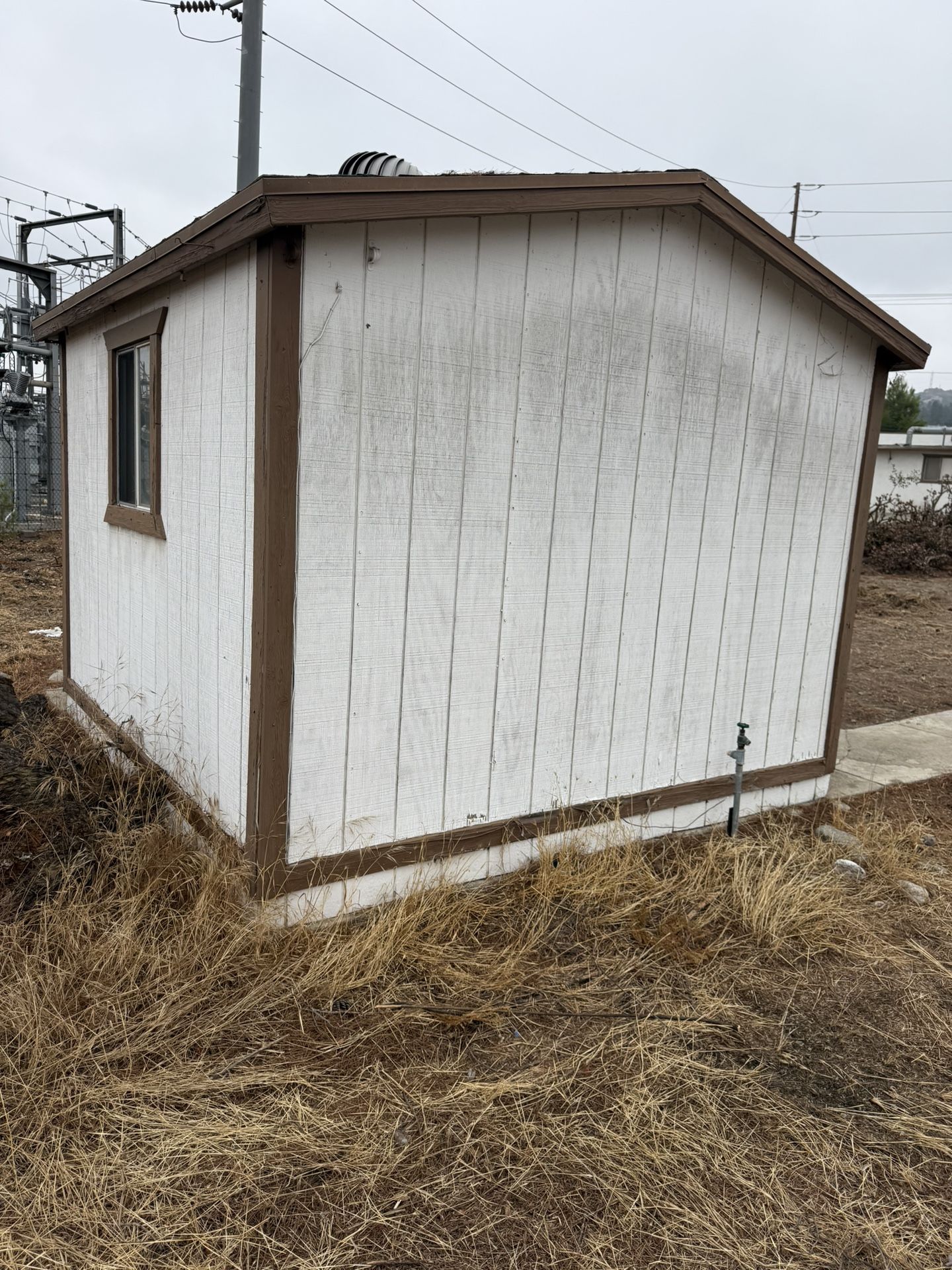 Relocate/sheds/containers/cars & trucks