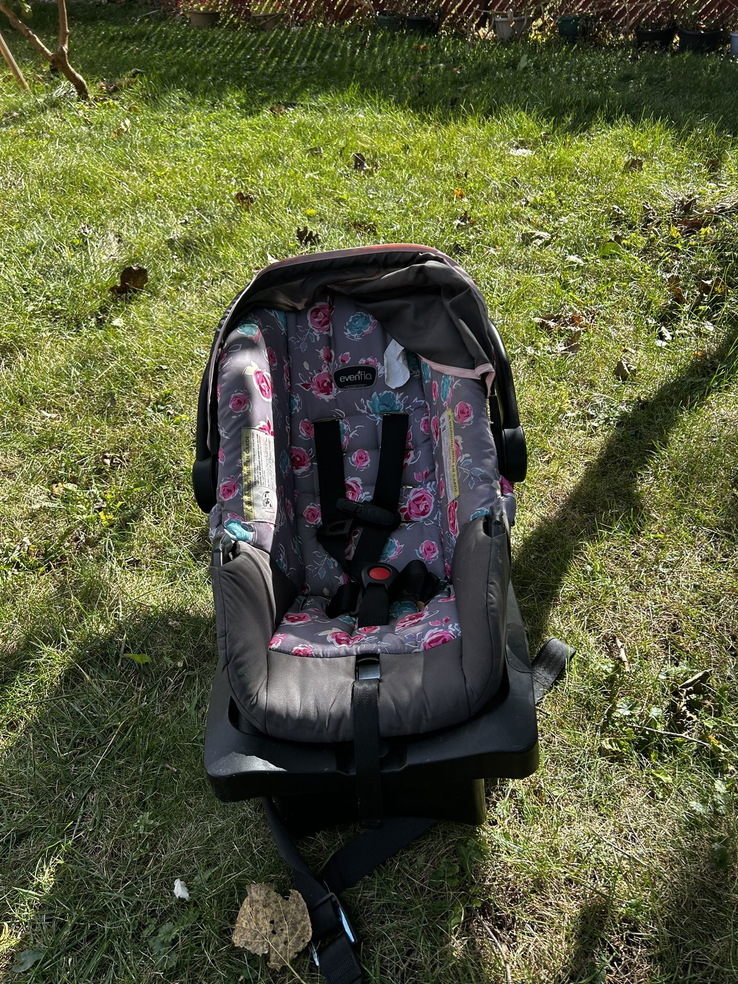 Evenflo car seat for kids