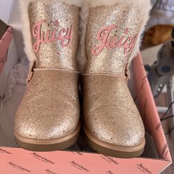 JUICY COUTURE Kid Ugg Boots Size 13